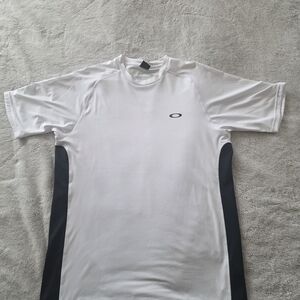 Oakley White and Black Men's Shirt